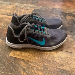 Nike Downshifter 8 running shoes size 6